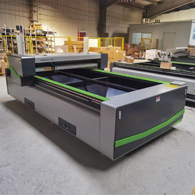 Machine de découpe laser CO2 à - Industrial Acrylic Laser Cutter avis et prix
